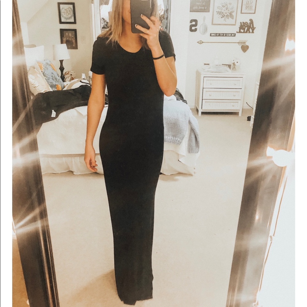 Black t shirt maxi dress!